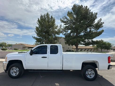 Used 2011 Chevrolet Silverado 2500 W/T RWD image 1