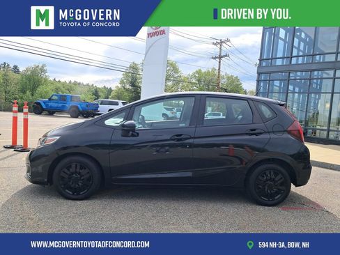 Used 2019 Honda Fit LX image 2