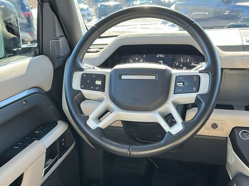 Used 2021 Land Rover Defender 110 SE image 22