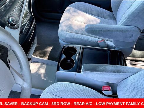 Used 2013 Toyota Sienna LE FWD image 18