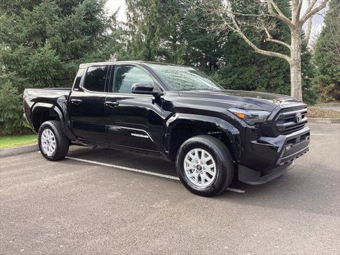 Certified 2025 Toyota Tacoma SR5 RWD image 8