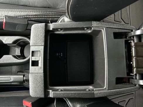 Used 2014 Jeep Wrangler Unlimited Sahara image 25