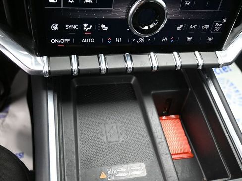 Used 2025 GMC Acadia Elevation FWD image 35