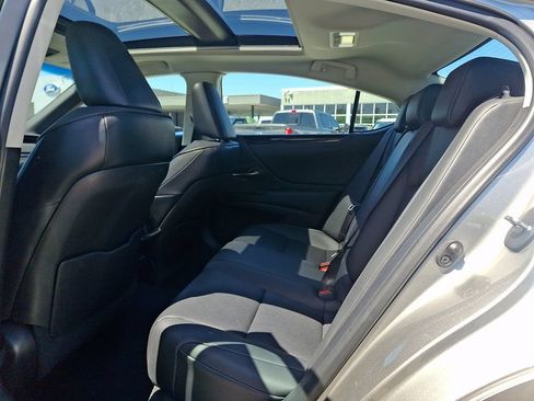 Used 2021 Lexus ES 350 w/ Premium Package FWD image 10