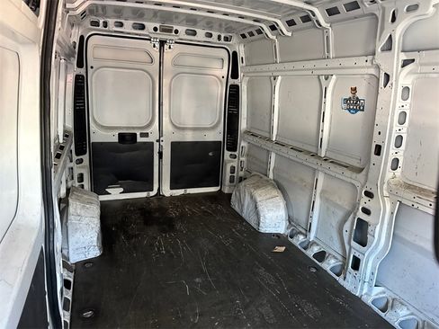 Used 2016 RAM ProMaster 2500 image 4