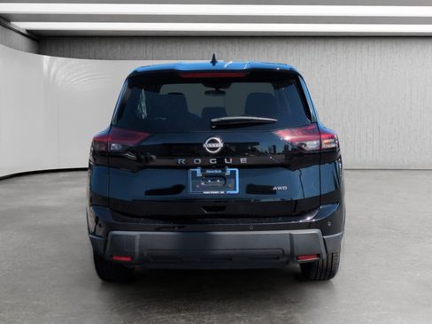 Used 2024 Nissan Rogue S AWD/4WD image 6