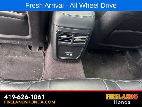 Used 2017 Chrysler 300 S w/ 300S Premium Group AWD/4WD image 33