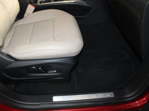 Certified 2020 Ford Explorer Limited w/ Class III Trailer Tow Package image 12