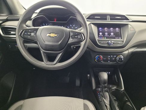 Used 2021 Chevrolet TrailBlazer LS FWD image 22