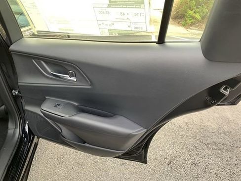 New 2025 Toyota Prius Plug-In Hybrid FWD image 11