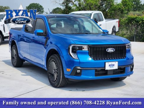 New 2026 Ford Maverick Lobo AWD/4WD image 2