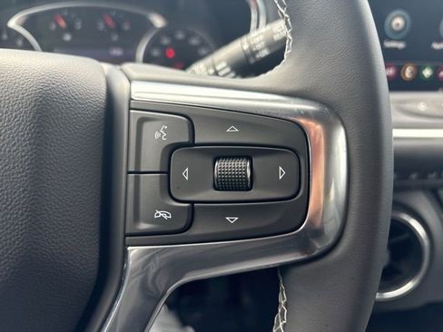 Used 2023 Chevrolet Blazer LT w/ Midnight/Sport Edition FWD image 32
