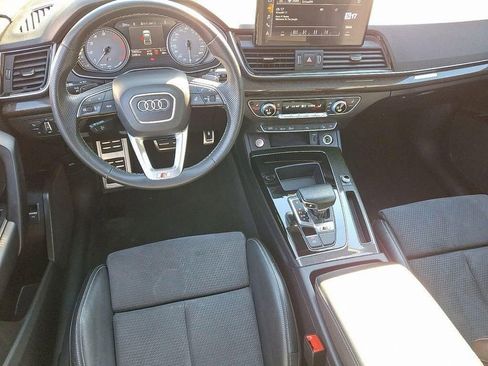Used 2022 Audi SQ5 Premium image 12