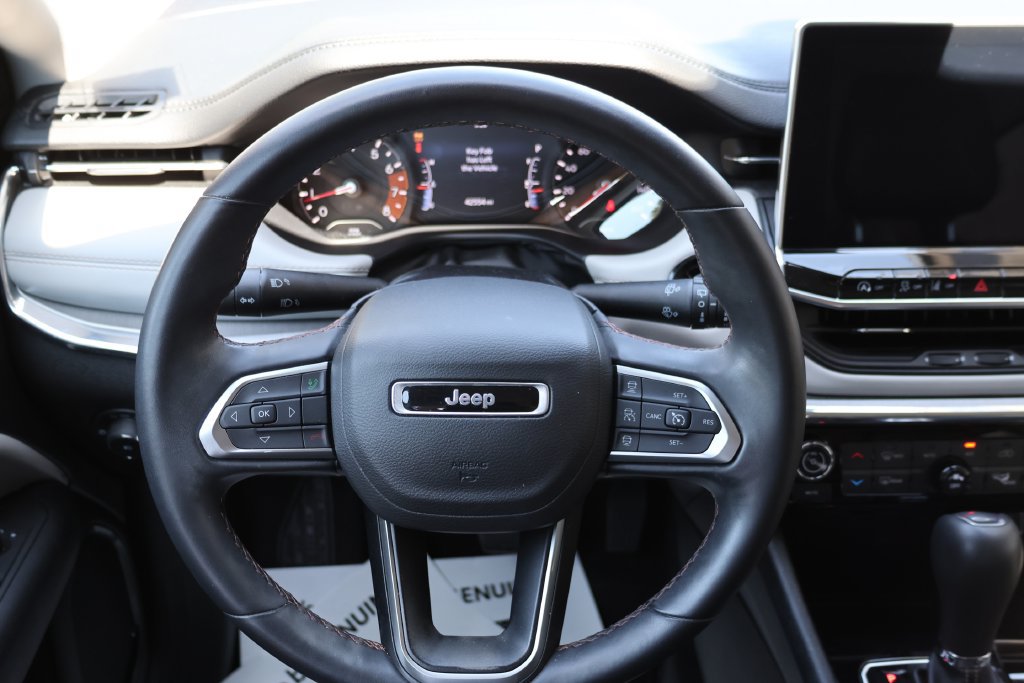 Used 2022 Jeep Compass Limited AWD/4WD image 21