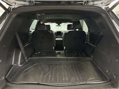 Used 2023 Chevrolet Traverse LT w/ LPO, Floor Liner Package image 26