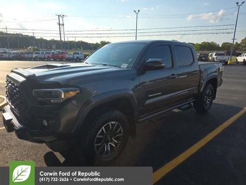 Used 2023 Toyota Tacoma TRD Sport w/ Advanced Technology Package AWD/4WD image 3