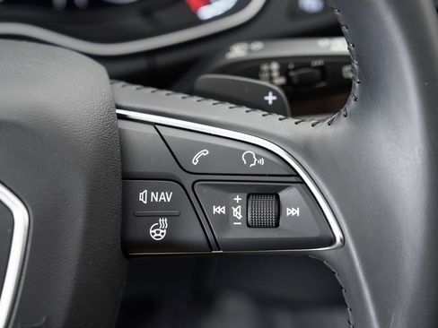 Used 2020 Audi Q5 e Premium Plus image 13