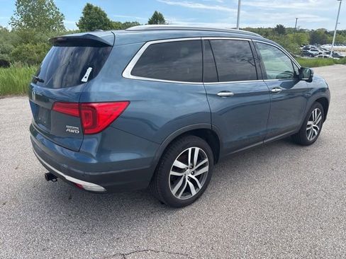 Used 2017 Honda Pilot Touring image 3