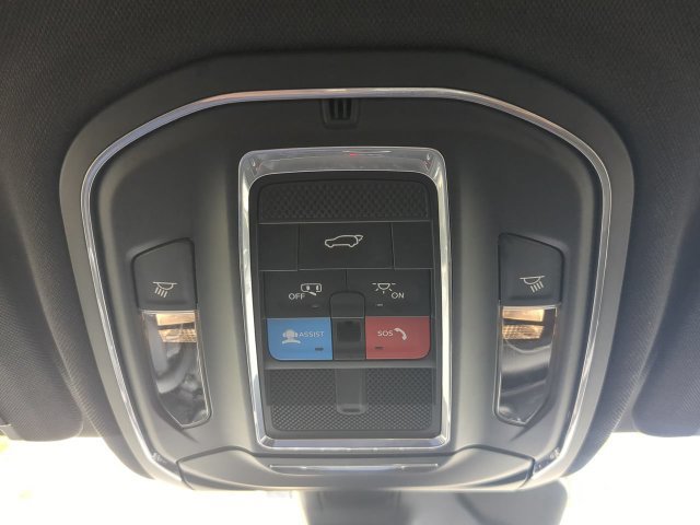 Used 2023 Jeep Grand Cherokee Altitude AWD/4WD image 24