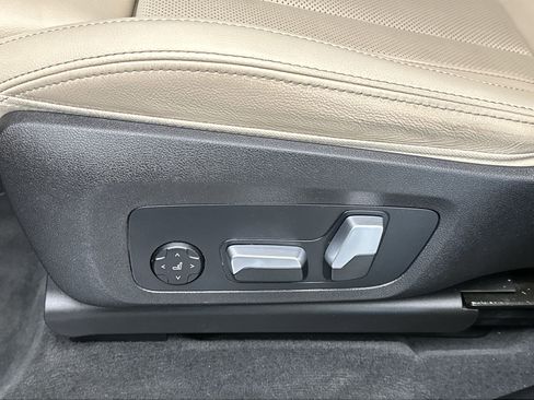 Used 2023 BMW X3 xDrive30i w/ Premium Package image 14