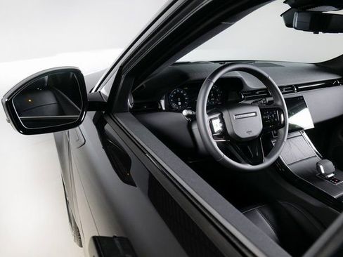 Used 2025 Land Rover Range Rover Evoque S image 22