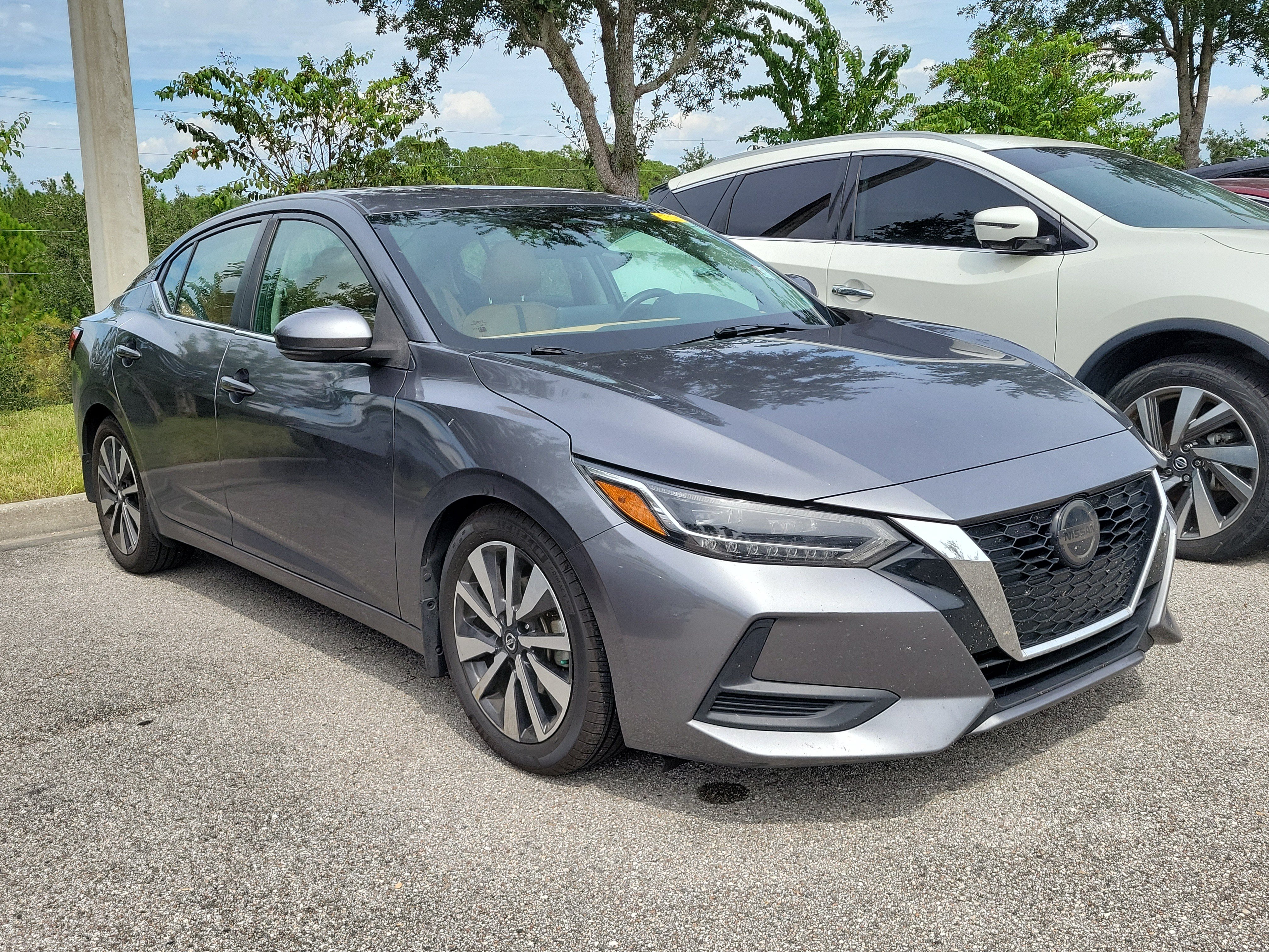 Used 2020 Nissan Sentra SV w/ SV Premium Package FWD image 2
