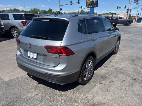 Used 2020 Volkswagen Tiguan SEL AWD/4WD image 6