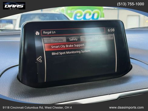 Used 2018 MAZDA MAZDA3 Touring FWD image 46