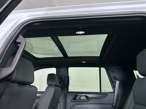 New 2026 GMC Yukon AT4 AWD/4WD image 19