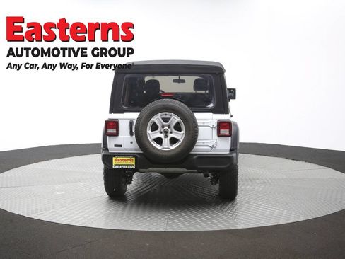 Used 2018 Jeep Wrangler Unlimited Sport S AWD/4WD image 36