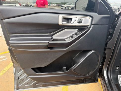 Used 2020 Ford Explorer ST w/ Premium Technology Package AWD/4WD image 9