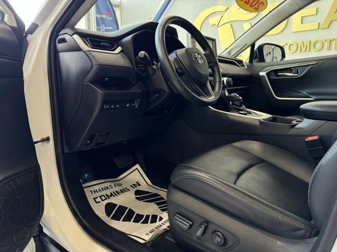 Used 2020 Toyota RAV4 Limited w/ Limited Grade Weather Package image 12