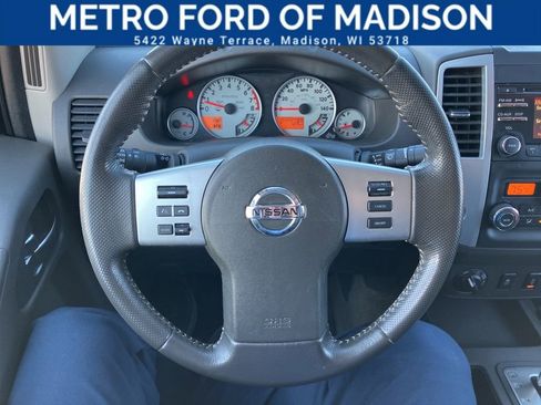 Used 2013 Nissan Frontier PRO-4X image 26