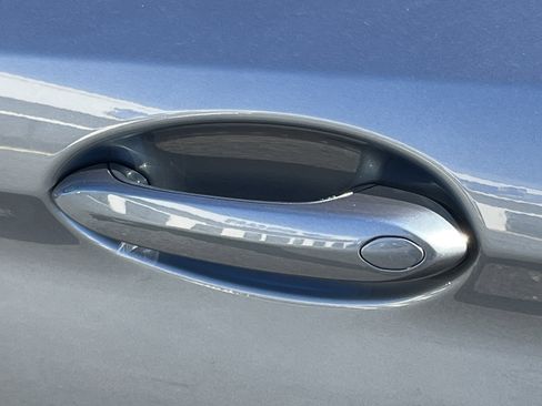 Used 2021 BMW 530i w/ Premium Package image 33