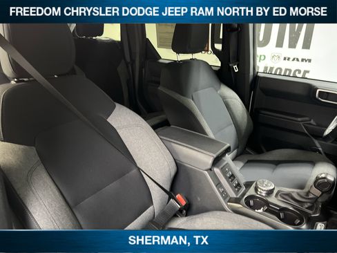 Used 2025 Ford Bronco Big Bend image 11