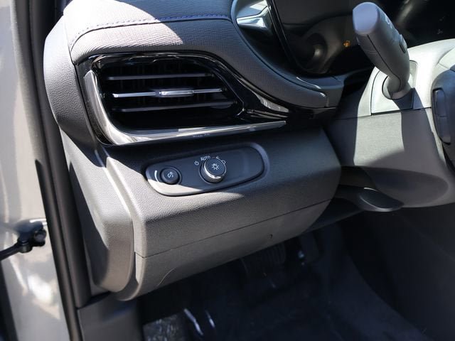 New 2026 Buick Envista Sport Touring w/ Convenience I Package FWD image 24