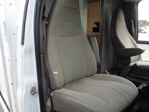 Used 2021 Chevrolet Express 3500 w/ Power Convenience Package RWD image 13