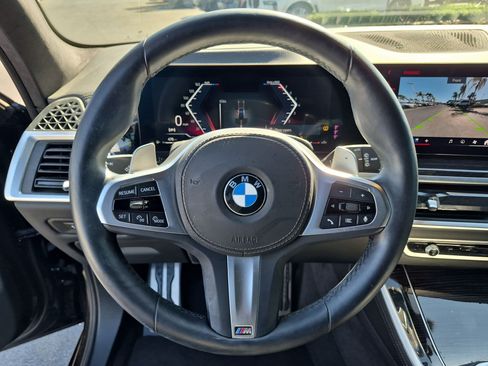 Used 2024 BMW X5 xDrive40i w/ M Sport Package AWD/4WD image 18