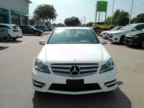 Used 2013 Mercedes-Benz C 300 4MATIC Sedan image 2