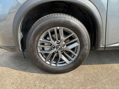 Used 2026 Nissan Rogue SV AWD/4WD image 31