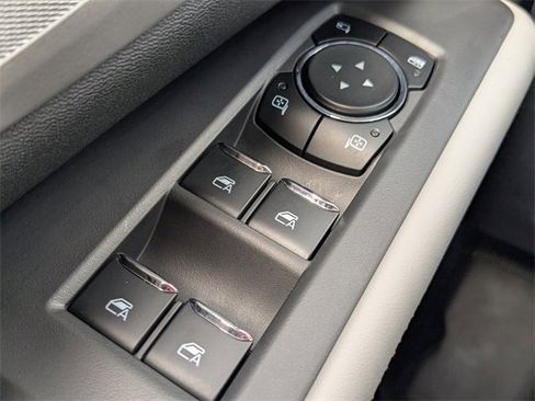 Used 2025 Ford Expedition Active image 24