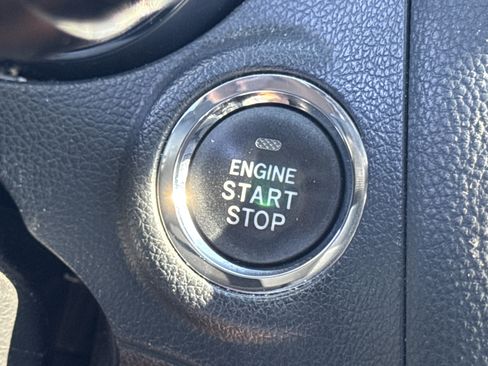 Used 2018 Subaru Outback 2.5i Limited w/ Popular Package #2 image 18