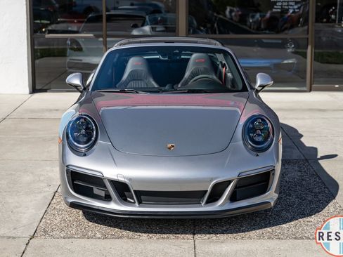 Used 2018 Porsche 911 Targa 4 GTS image 2