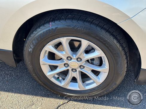 Used 2019 Chevrolet Equinox LS image 10