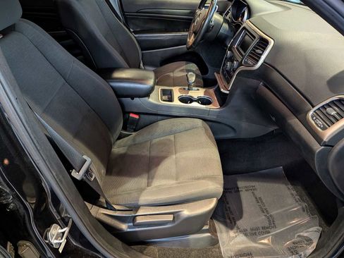 Used 2015 Jeep Grand Cherokee Laredo w/ Quick Order Package 23E image 22