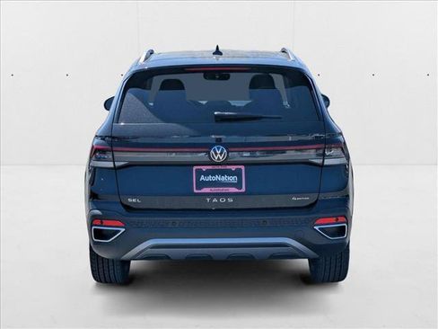 New 2025 Volkswagen Taos SEL image 8
