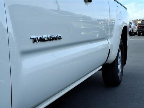 Used 2011 Toyota Tacoma 2WD Access Cab image 34
