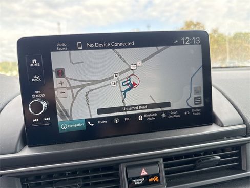 Used 2025 Honda Pilot Black Edition image 16