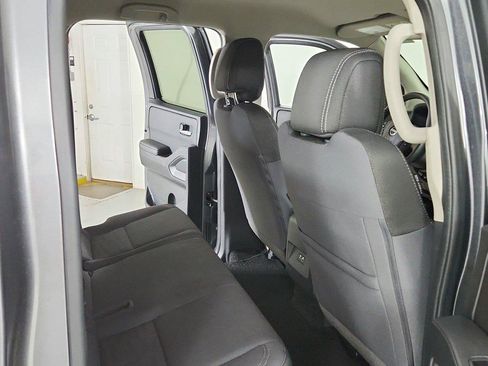Used 2023 Nissan Frontier SV w/ Technology Package AWD/4WD image 25