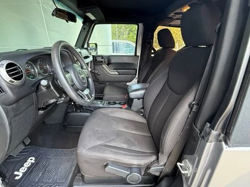 Used 2017 Jeep Wrangler Sport AWD/4WD image 11